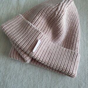 Lululemon Athletica Pink Knit Beanie Hat NWOT